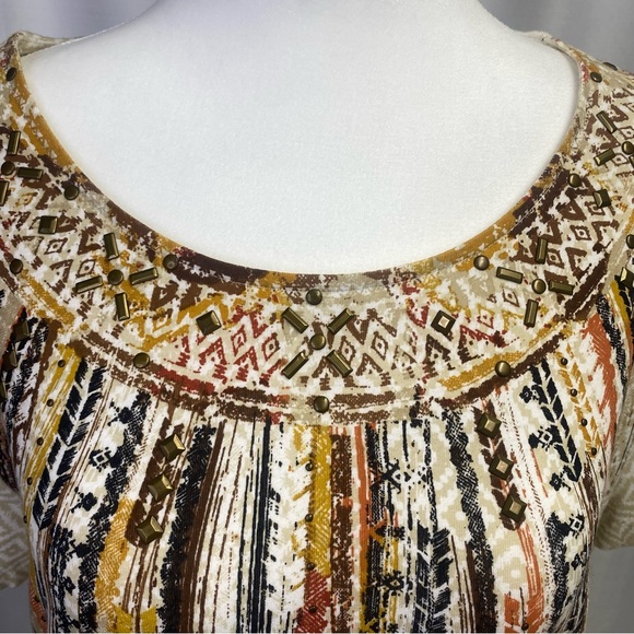 Alfred Dunner Petite Large short sleeve-shirt with design on front - Picture 3 of 8